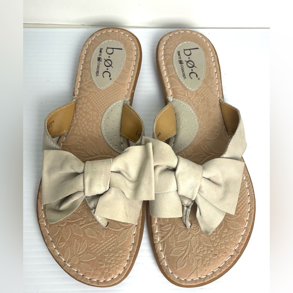 b.o.c Born O Concept Cream Beige Bow Leather Flat Thong Sandals Size 9
